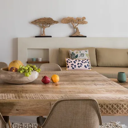 White & Co. Exclusive Island Hotel